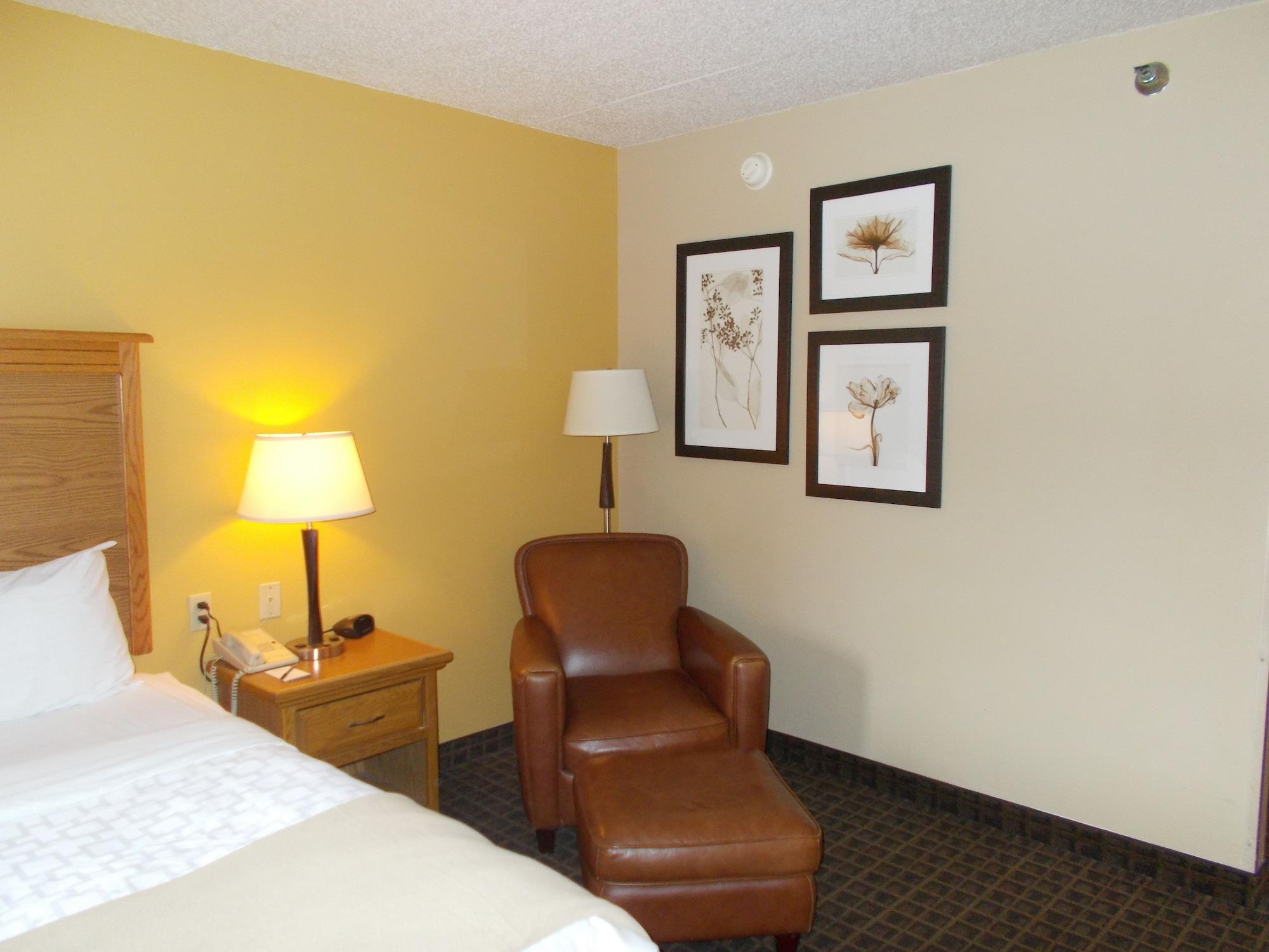 Americinn By Wyndham Aberdeen Event Center Экстерьер фото