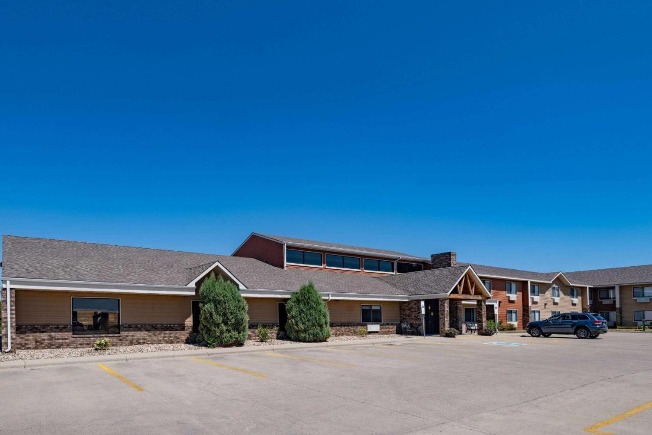 Americinn By Wyndham Aberdeen Event Center Экстерьер фото