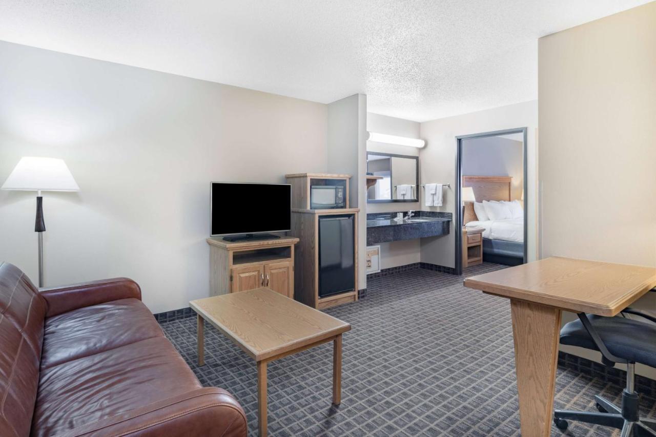 Americinn By Wyndham Aberdeen Event Center Экстерьер фото